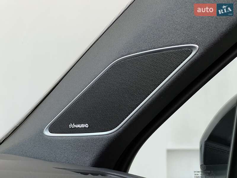 Позашляховик / Кросовер Volkswagen Touareg 2024 в Києві