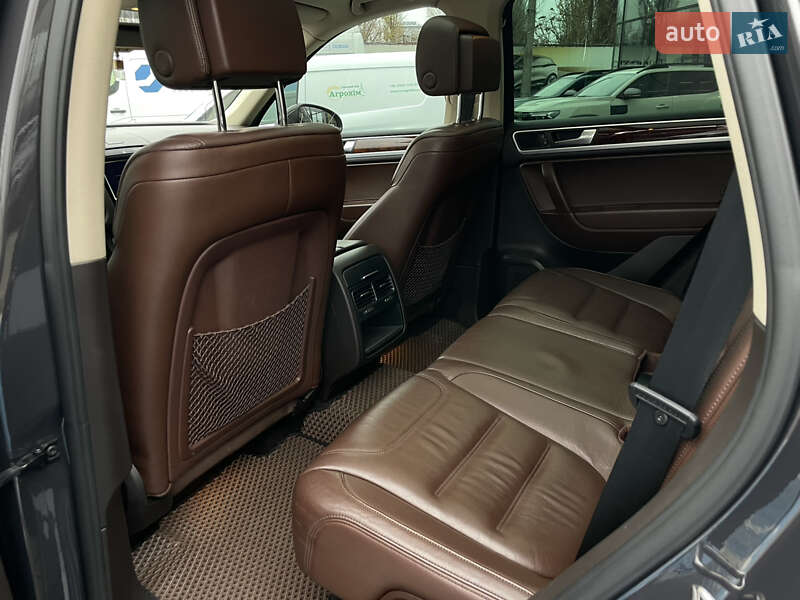 Внедорожник / Кроссовер Volkswagen Touareg 2012 в Одессе фото 10 Внедорожник / Кроссовер Volkswagen Touareg 2012 в Одессе