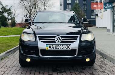 Внедорожник / Кроссовер Volkswagen Touareg 2008 в Белогородке
