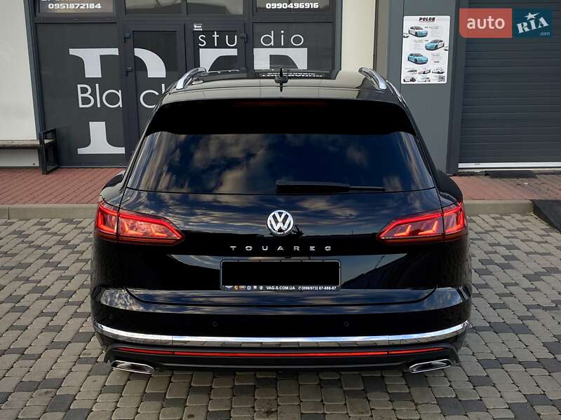 Позашляховик / Кросовер Volkswagen Touareg 2019 в Мукачевому
