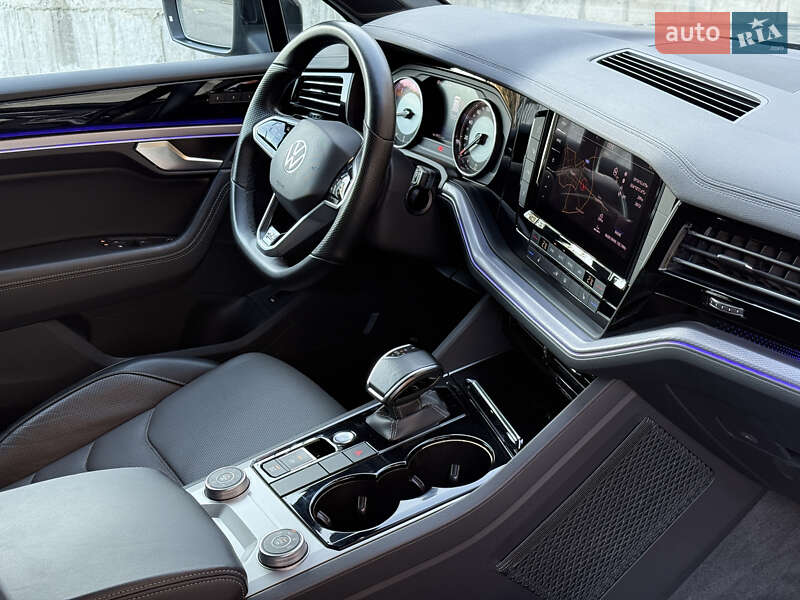 Внедорожник / Кроссовер Volkswagen Touareg 2021 в Ровно