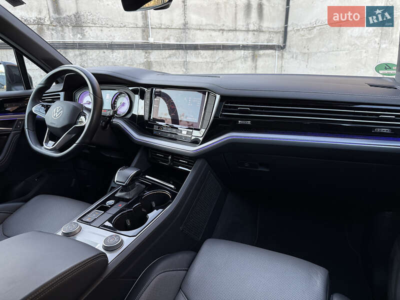 Внедорожник / Кроссовер Volkswagen Touareg 2021 в Ровно