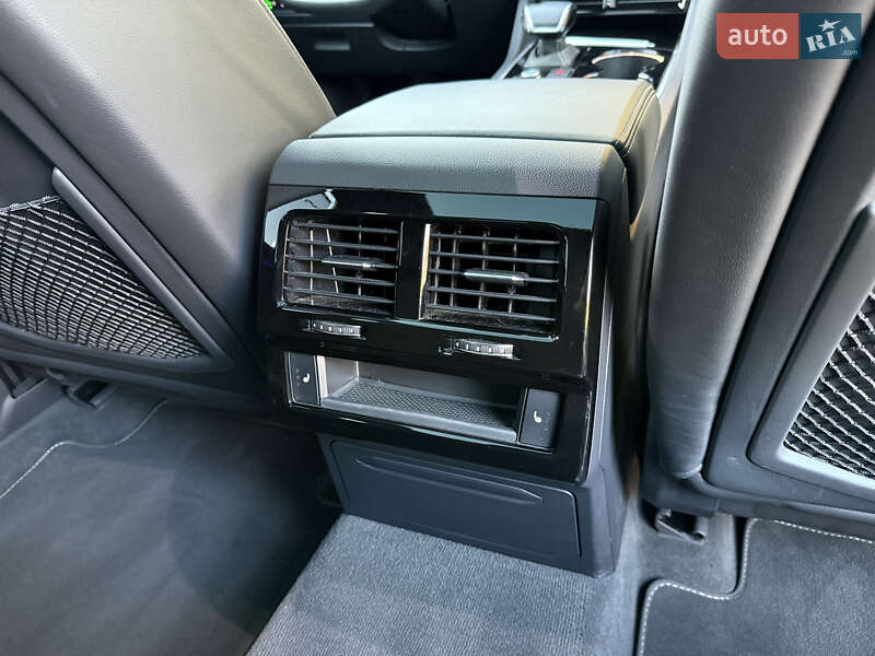 Внедорожник / Кроссовер Volkswagen Touareg 2021 в Ровно