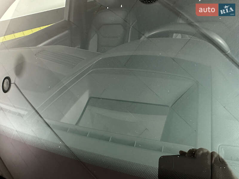 Позашляховик / Кросовер Volkswagen Touareg 2022 в Козятині