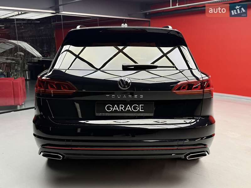Внедорожник / Кроссовер Volkswagen Touareg 2021 в Киеве
