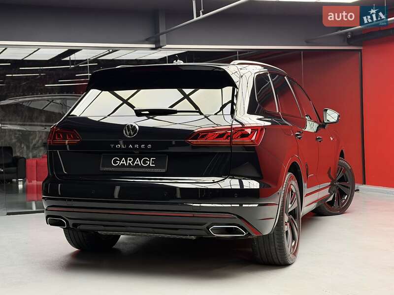 Внедорожник / Кроссовер Volkswagen Touareg 2021 в Киеве