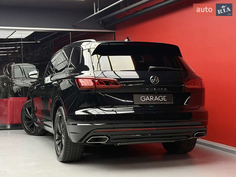 Внедорожник / Кроссовер Volkswagen Touareg 2021 в Киеве