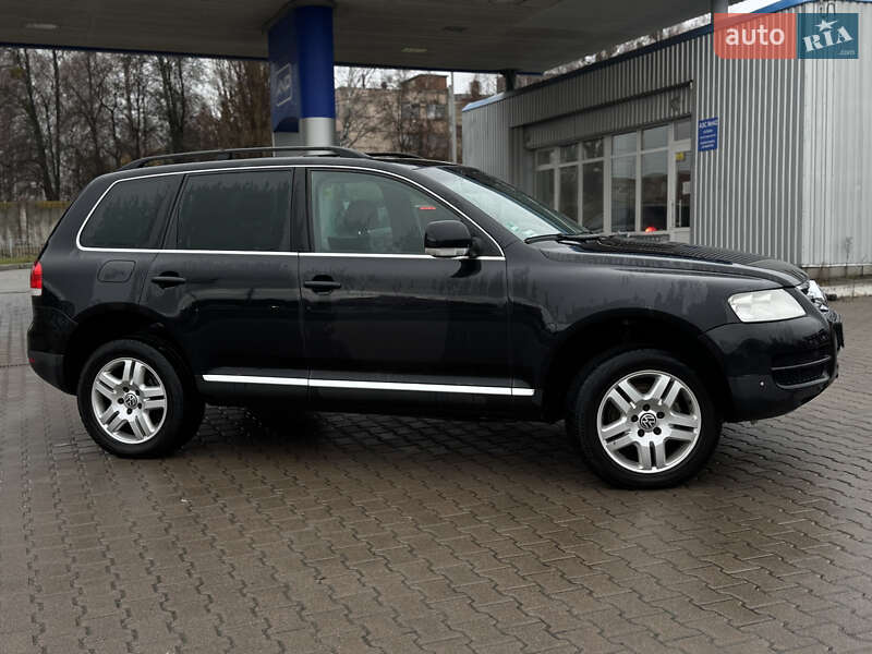 Внедорожник / Кроссовер Volkswagen Touareg 2006 в Сумах