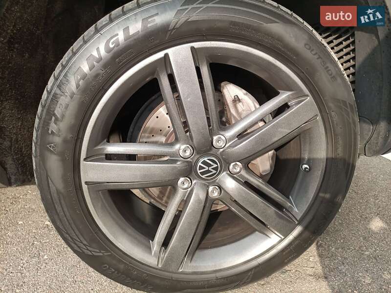 Внедорожник / Кроссовер Volkswagen Touareg 2011 в Киеве фото 7 Внедорожник / Кроссовер Volkswagen Touareg 2011 в Киеве