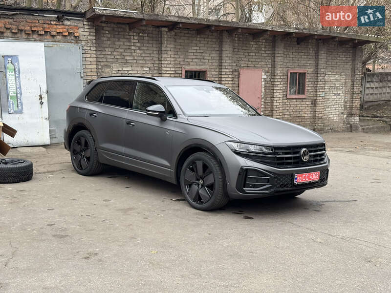 Внедорожник / Кроссовер Volkswagen Touareg 2024 в Запорожье