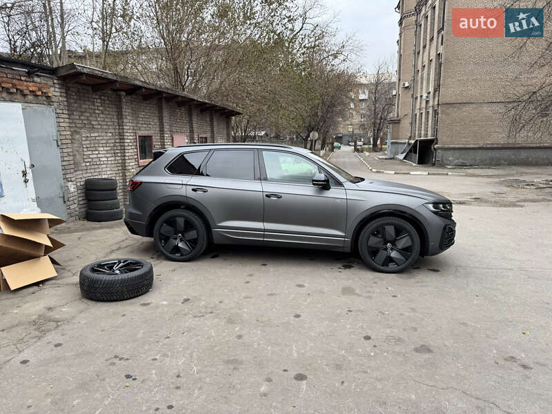 Внедорожник / Кроссовер Volkswagen Touareg 2024 в Запорожье