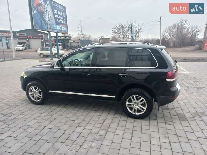 Позашляховик / Кросовер Volkswagen Touareg 2008 в Івано-Франківську