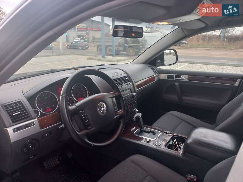 Позашляховик / Кросовер Volkswagen Touareg 2008 в Івано-Франківську