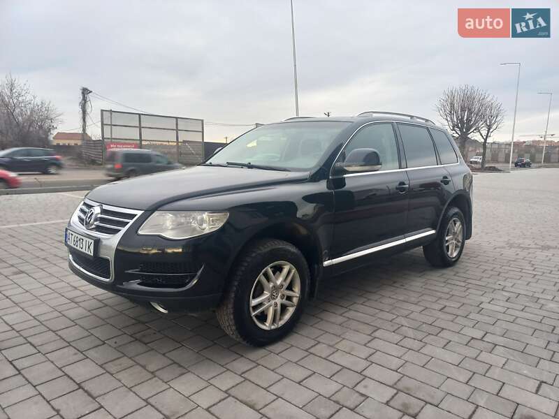 Позашляховик / Кросовер Volkswagen Touareg 2008 в Івано-Франківську