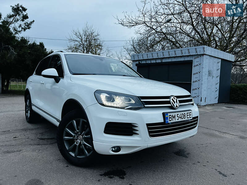 Внедорожник / Кроссовер Volkswagen Touareg 2013 в Одессе