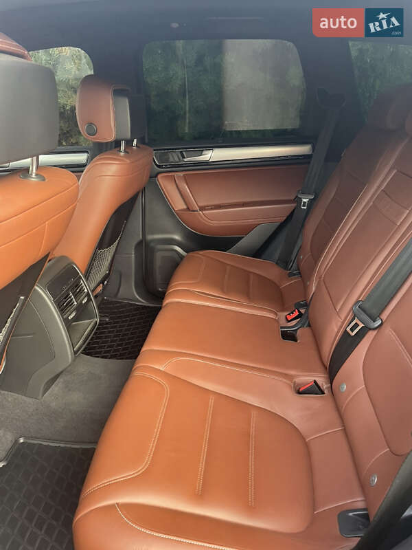 Позашляховик / Кросовер Volkswagen Touareg 2015 в Білій Церкві