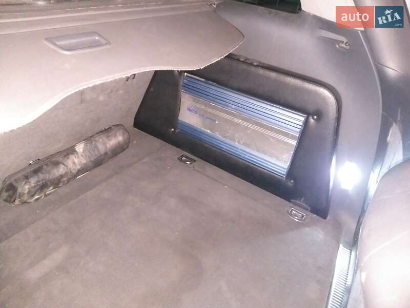 Позашляховик / Кросовер Volkswagen Touareg 2004 в Луцьку