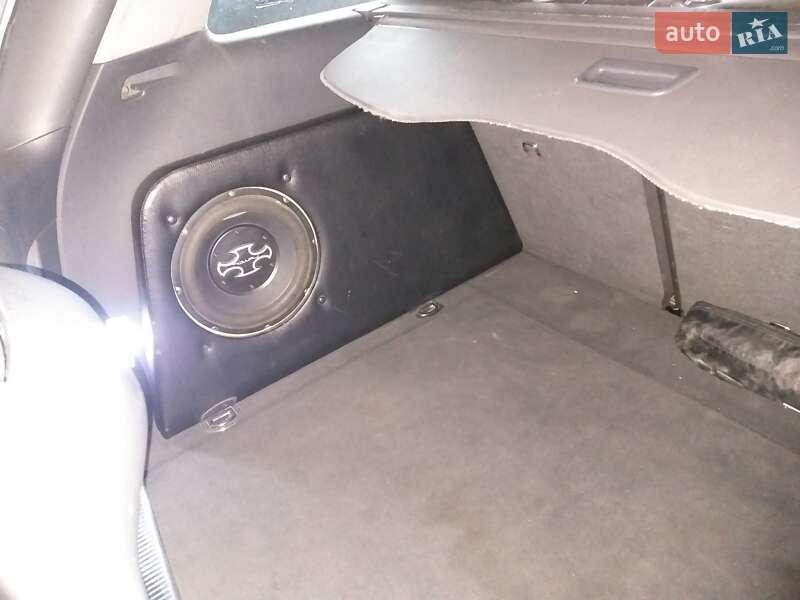 Позашляховик / Кросовер Volkswagen Touareg 2004 в Луцьку