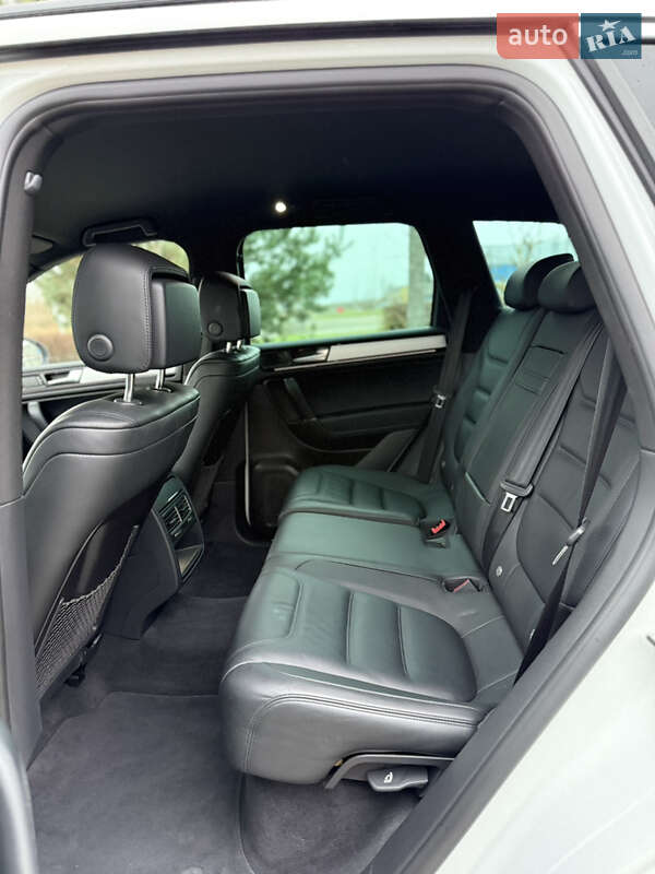 Позашляховик / Кросовер Volkswagen Touareg 2014 в Луцьку фото 23 Позашляховик / Кросовер Volkswagen Touareg 2014 в Луцьку