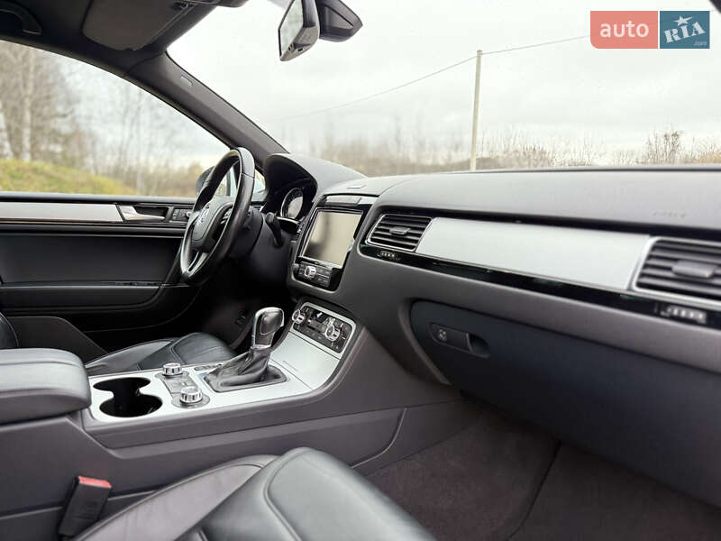 Позашляховик / Кросовер Volkswagen Touareg 2014 в Луцьку фото 28 Позашляховик / Кросовер Volkswagen Touareg 2014 в Луцьку