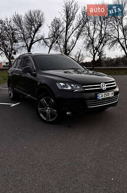 Внедорожник / Кроссовер Volkswagen Touareg 2011 в Шполе