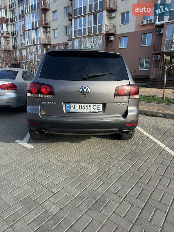 Внедорожник / Кроссовер Volkswagen Touareg 2007 в Николаеве