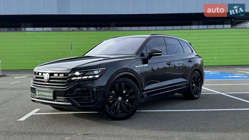 Внедорожник / Кроссовер Volkswagen Touareg 2019 в Киеве