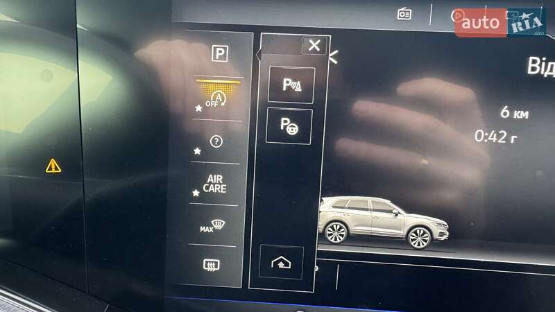 Внедорожник / Кроссовер Volkswagen Touareg 2019 в Киеве