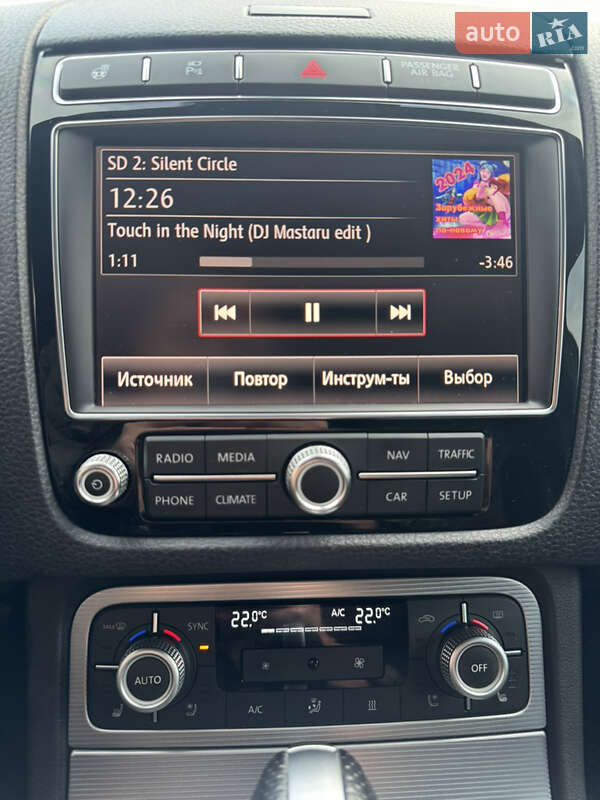 Внедорожник / Кроссовер Volkswagen Touareg 2016 в Хмельницком