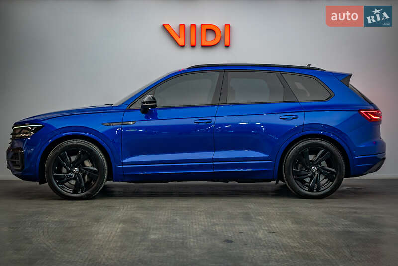 Позашляховик / Кросовер Volkswagen Touareg 2022 в Києві