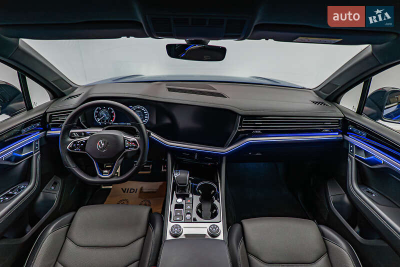 Позашляховик / Кросовер Volkswagen Touareg 2022 в Києві