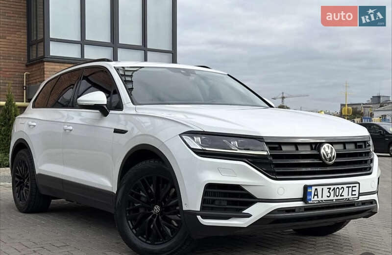 Внедорожник / Кроссовер Volkswagen Touareg 2018 в Черкассах