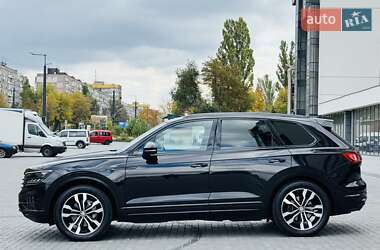 Позашляховик / Кросовер Volkswagen Touareg 2018 в Дніпрі