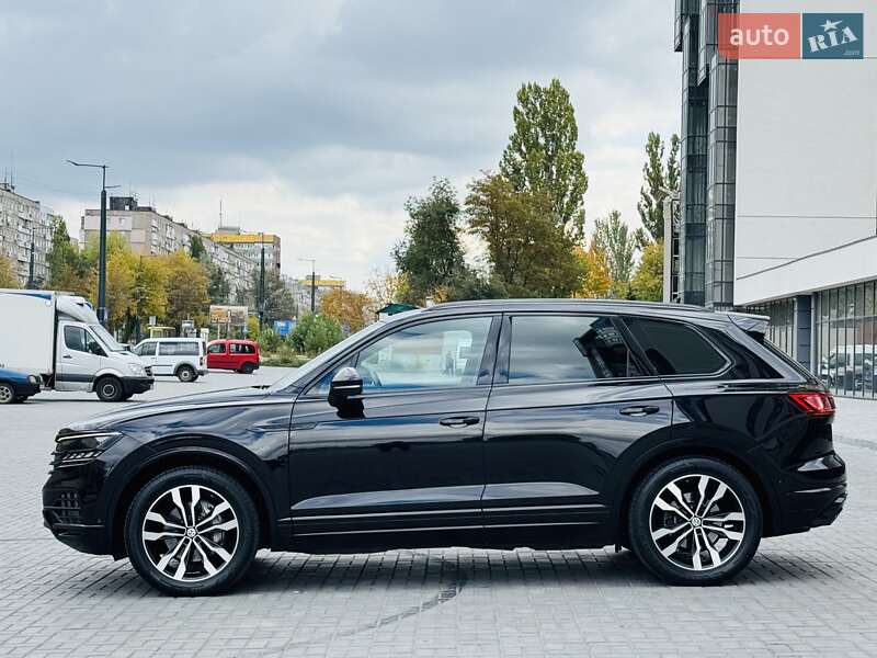 Внедорожник / Кроссовер Volkswagen Touareg 2018 в Днепре фото 5 Внедорожник / Кроссовер Volkswagen Touareg 2018 в Днепре
