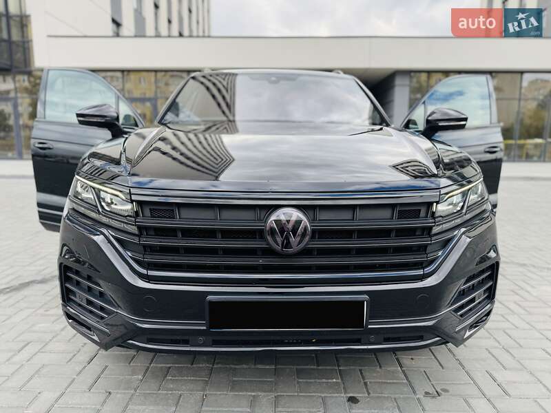 Внедорожник / Кроссовер Volkswagen Touareg 2018 в Днепре фото 31 Внедорожник / Кроссовер Volkswagen Touareg 2018 в Днепре