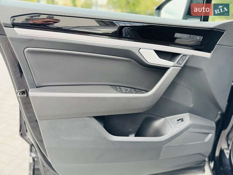 Внедорожник / Кроссовер Volkswagen Touareg 2018 в Днепре фото 45 Внедорожник / Кроссовер Volkswagen Touareg 2018 в Днепре