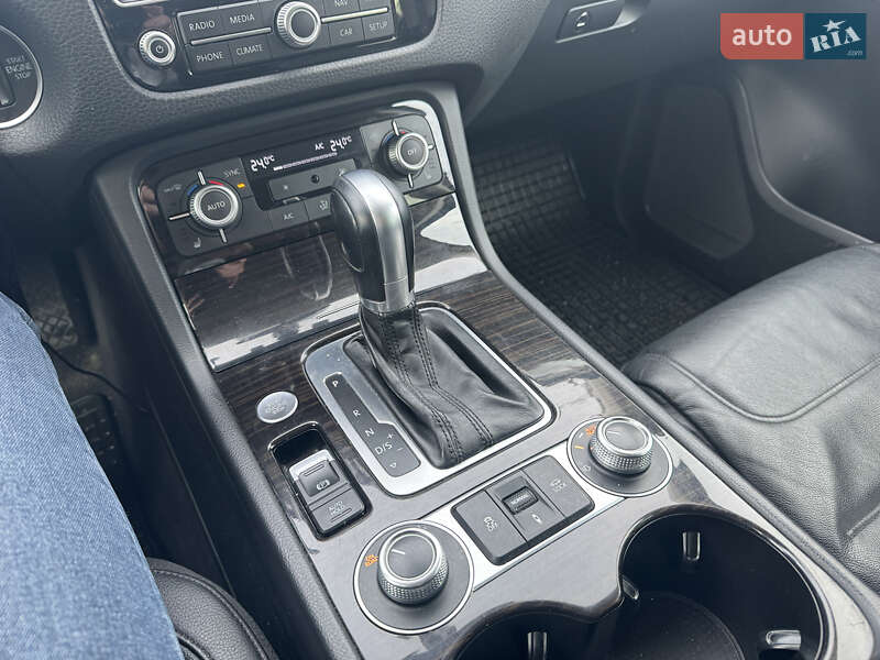 Внедорожник / Кроссовер Volkswagen Touareg 2016 в Киеве фото 11 Внедорожник / Кроссовер Volkswagen Touareg 2016 в Киеве