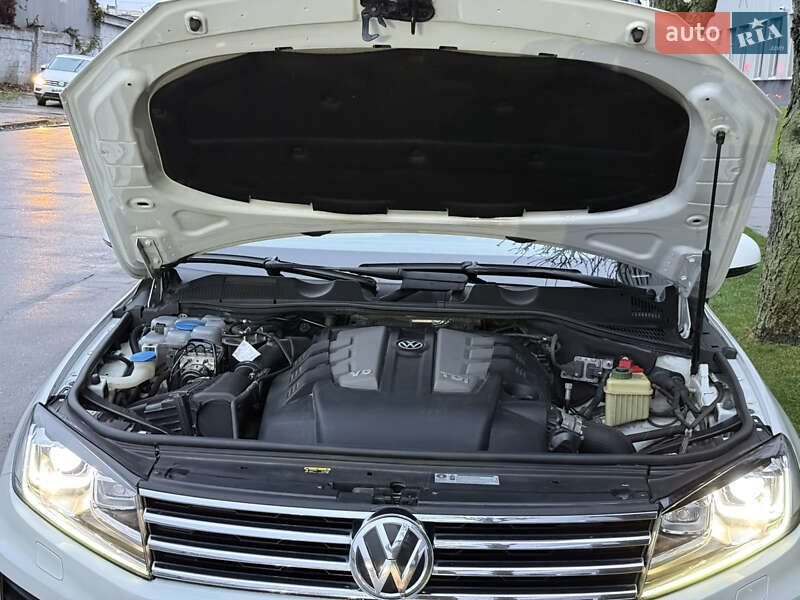 Внедорожник / Кроссовер Volkswagen Touareg 2017 в Киеве фото 4 Внедорожник / Кроссовер Volkswagen Touareg 2017 в Киеве