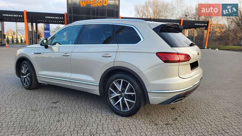 Внедорожник / Кроссовер Volkswagen Touareg 2021 в Полтаве фото 21 Внедорожник / Кроссовер Volkswagen Touareg 2021 в Полтаве