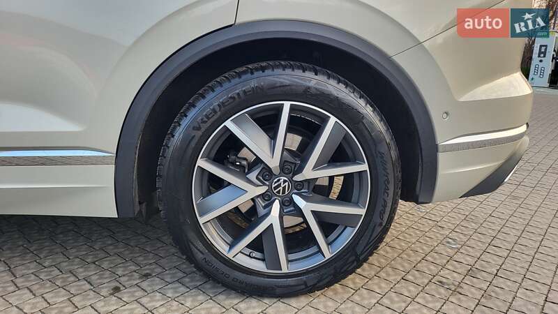 Внедорожник / Кроссовер Volkswagen Touareg 2021 в Полтаве фото 84 Внедорожник / Кроссовер Volkswagen Touareg 2021 в Полтаве