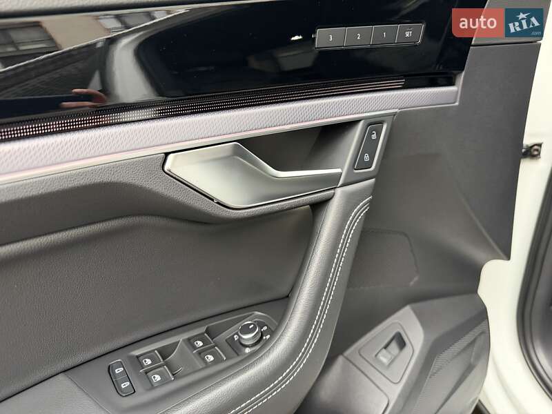 Позашляховик / Кросовер Volkswagen Touareg 2022 в Києві