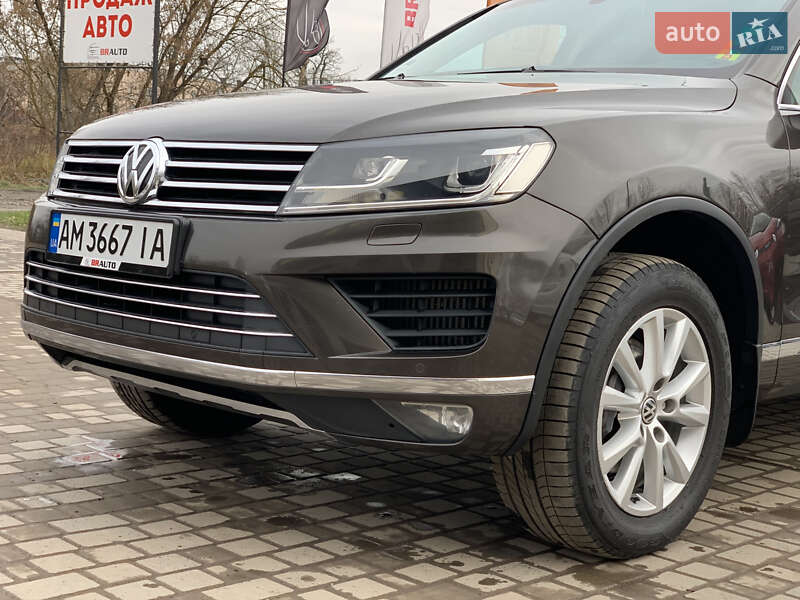 Позашляховик / Кросовер Volkswagen Touareg 2014 в Бердичеві