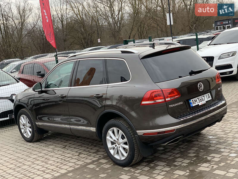 Позашляховик / Кросовер Volkswagen Touareg 2014 в Бердичеві