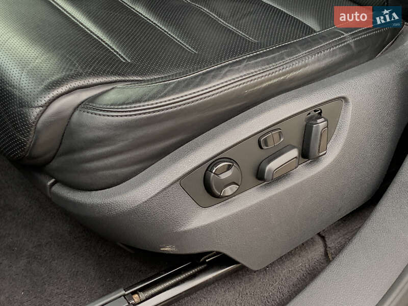 Позашляховик / Кросовер Volkswagen Touareg 2014 в Бердичеві