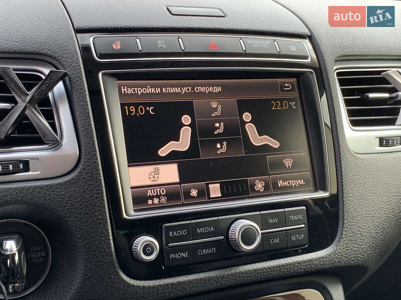 Позашляховик / Кросовер Volkswagen Touareg 2014 в Бердичеві