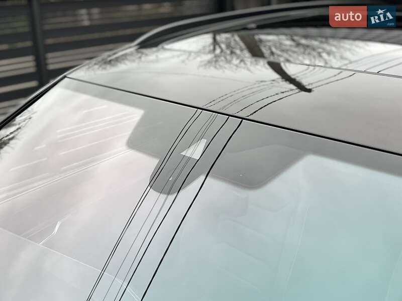 Позашляховик / Кросовер Volkswagen Touareg 2019 в Луцьку