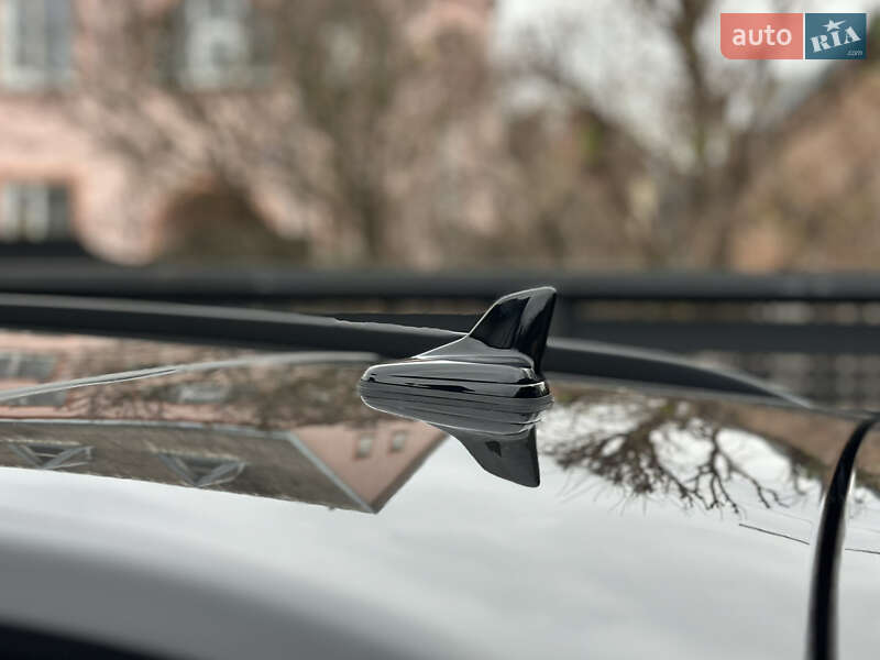 Позашляховик / Кросовер Volkswagen Touareg 2019 в Луцьку