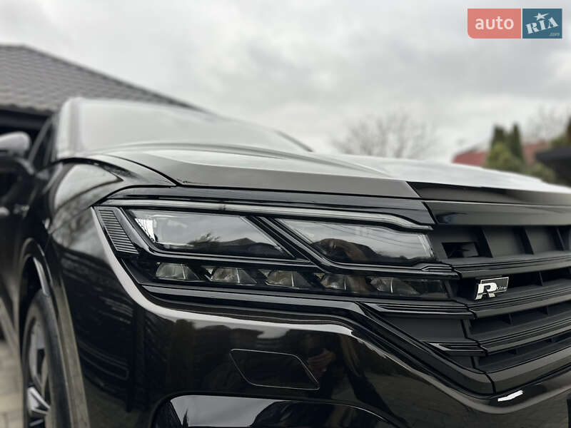 Позашляховик / Кросовер Volkswagen Touareg 2019 в Луцьку