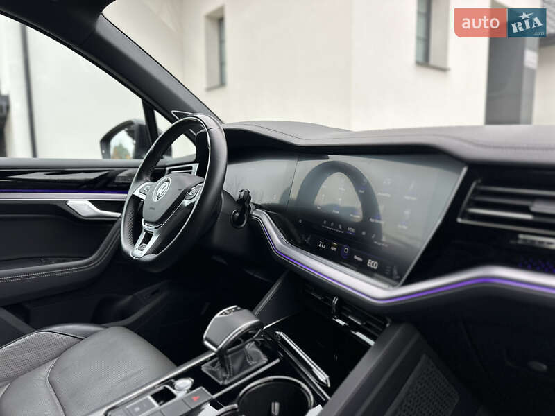 Позашляховик / Кросовер Volkswagen Touareg 2019 в Луцьку