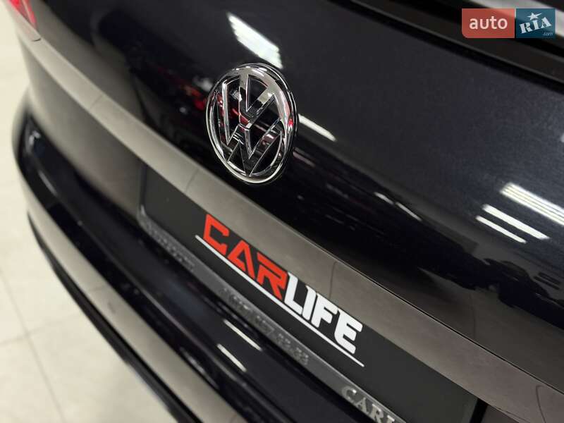 Позашляховик / Кросовер Volkswagen Touareg 2020 в Тернополі